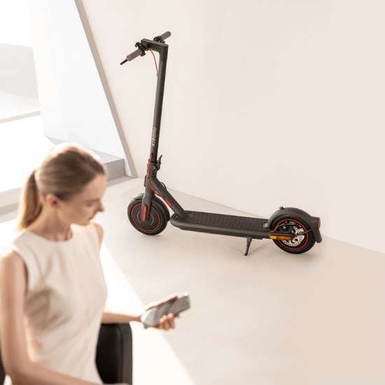 Xiaomi Electric Scooter 4 Pro (2nd Gen) ride on the go - Image 4